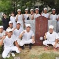 初の甲子園、記憶はここに　和歌山・耐久高校、記念碑お披露目