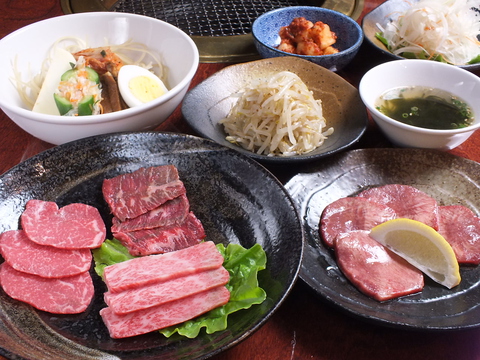 武蔵境駅から徒歩1分の駅チカ！スキップ通りにあるこだわりのお肉が楽しめるお店です