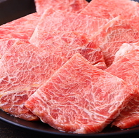 こだわりのお肉は手切りでご提供◎