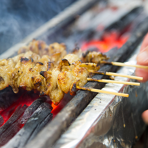 古町の老舗本格焼鳥店で伝統の味をお愉しみください。宴会はもちろん様々なシーンに◎