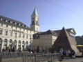 Die Pyramide vor der Stadtkirche