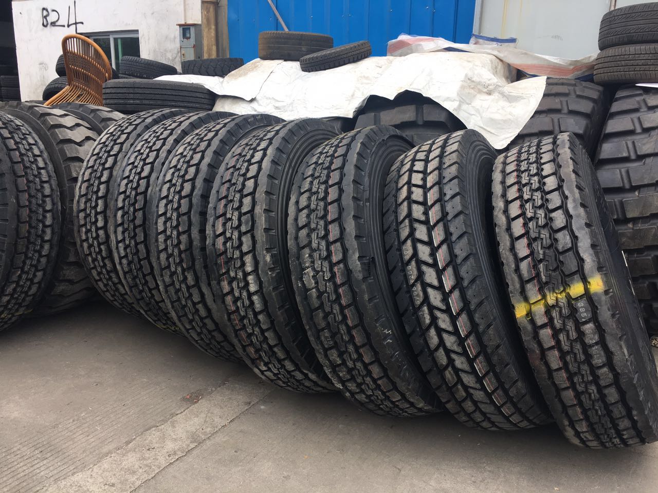 供应445/95R25起重机吊车工程轮胎