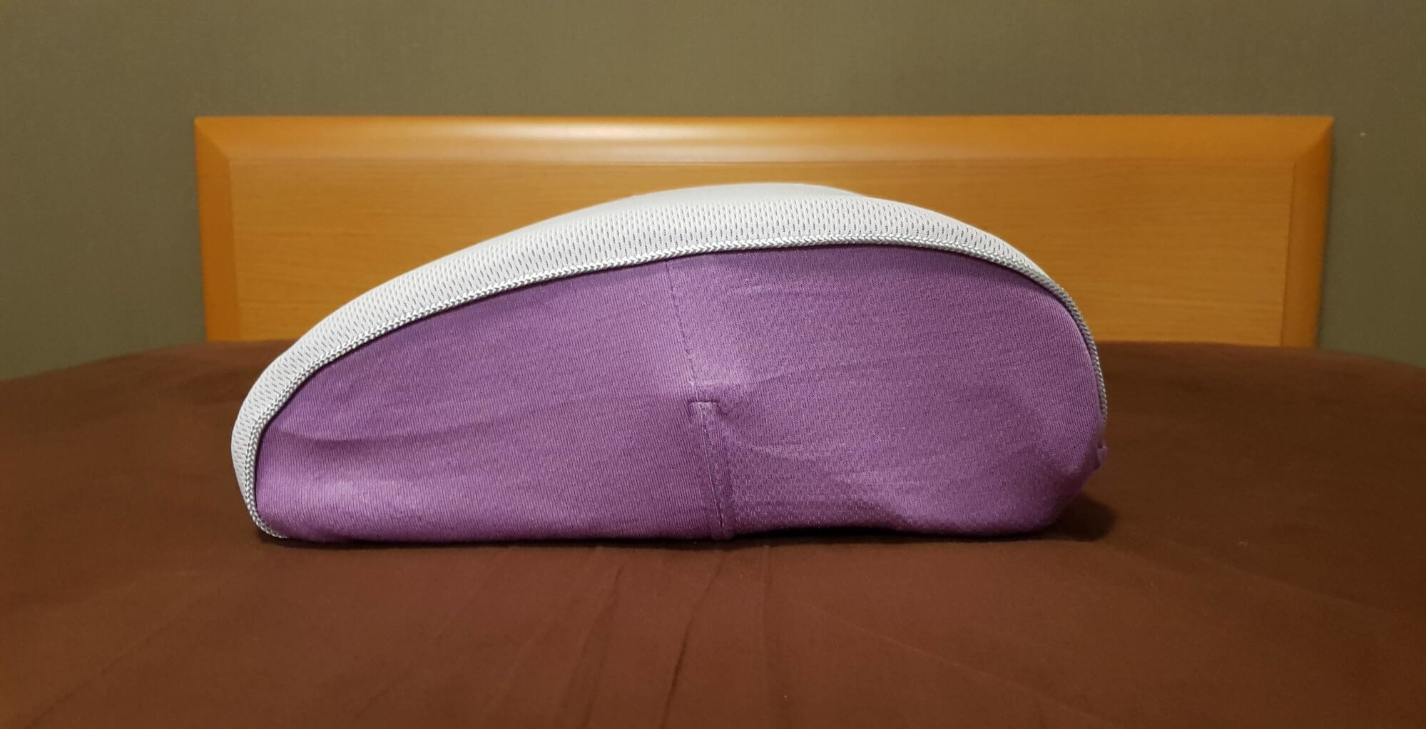 sleep-merge-pillow-side-view