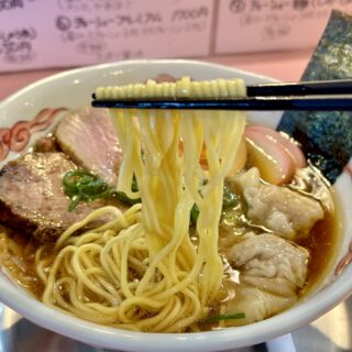 行列ができる、横浜吉野町「流星軒」の醤油ラーメン（流星麺）が美味しいぞ！