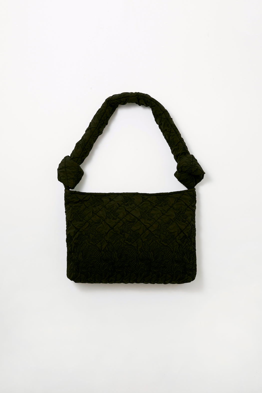 Dahlia shrinking embroidery bag (Black)