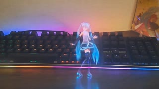 [世界初]自宅で空間投影、初音ミクライブを体験(台湾製)