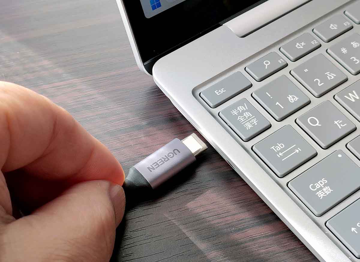 UGREEN USB-C LAN 有線LANアダプターでネットに接続する手順1