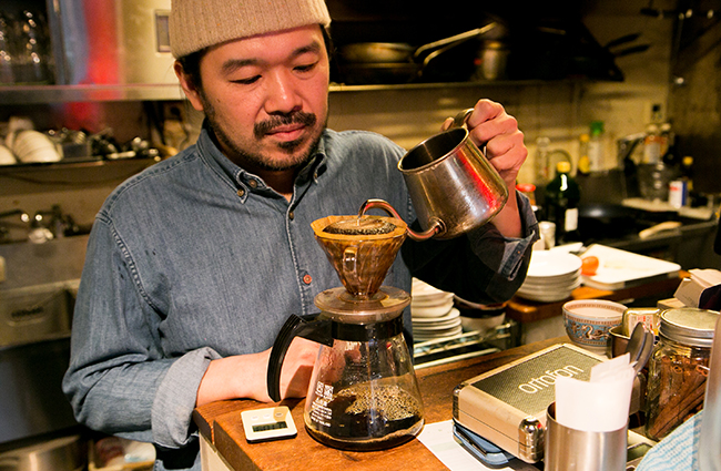 学芸大学『Roman Recoads Cafe（ロマンレコーズカフェ）』の店主・あいみさん