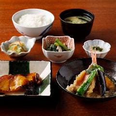 大かまど飯 寅福 東武池袋店_ランチにぴったりな定食も