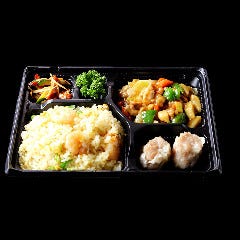 梅蘭 御茶ノ水ワテラス店_【テイクアウト限定】海老炒飯＆鶏肉とカシューナッツ炒め弁当