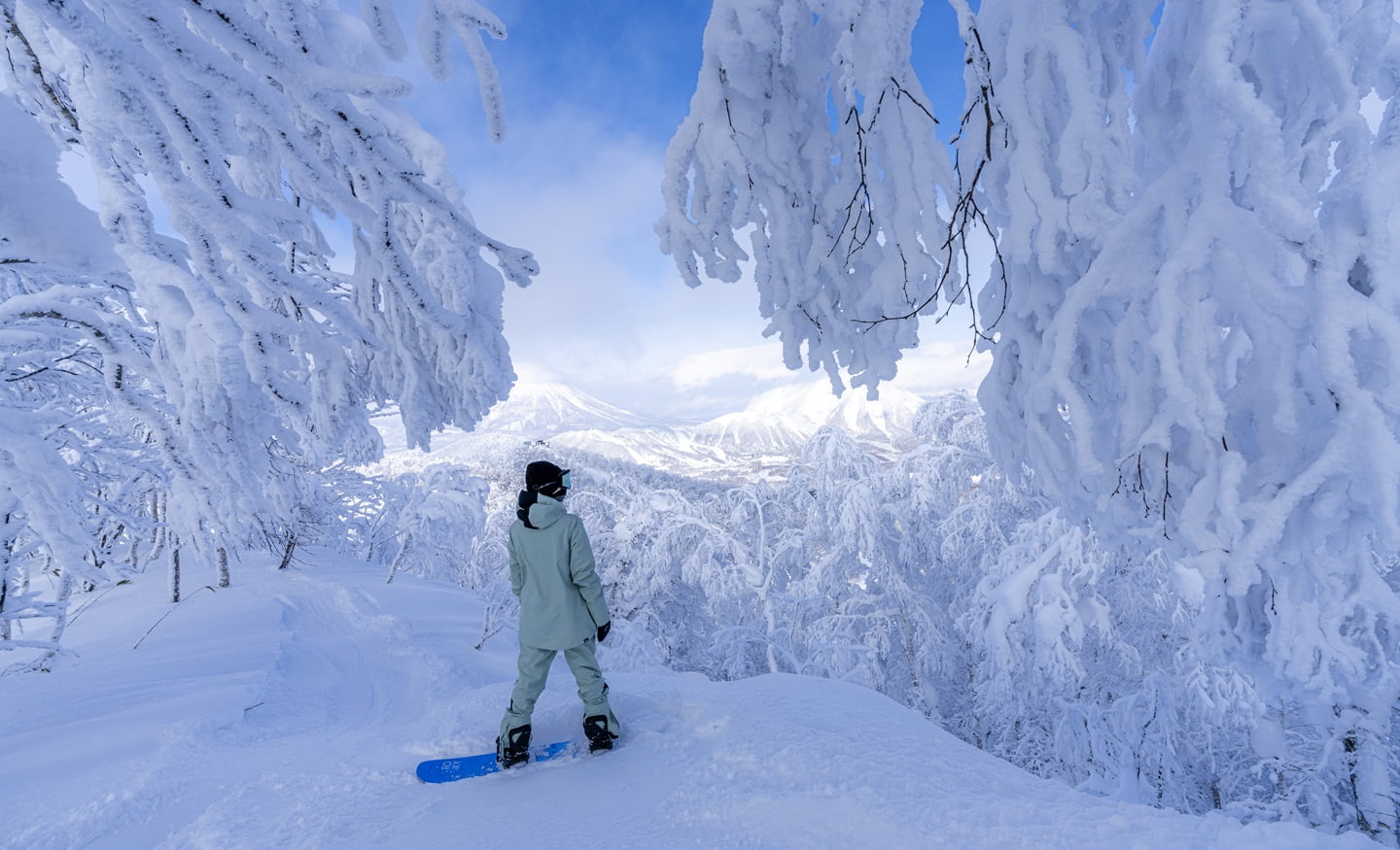 snowboarding