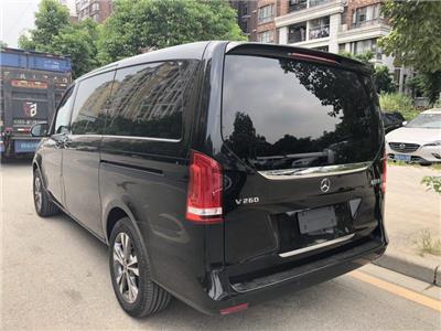 广州海珠区租车7座豪华奔驰V260带司机租赁价格