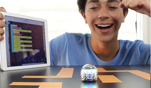 Create programs for your bot with drag and drop blocks in Ozobot Blockly